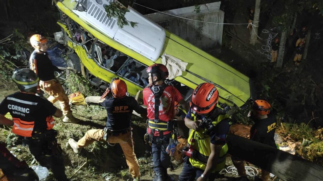 un-accidente-de-trafico-deja-16-fallecidos-en-filipinas