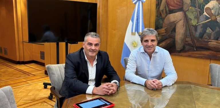 El nuevo titular de Anses debutó con una búsqueda laboral para que le sirvan el café