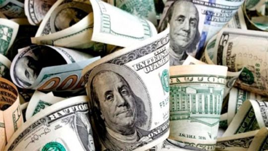 La inflación, la deuda y del dólar golpean la charla económica de las redes