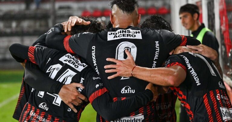 Patronato le ganó a All Boys y cortó una increíble racha en su estadio