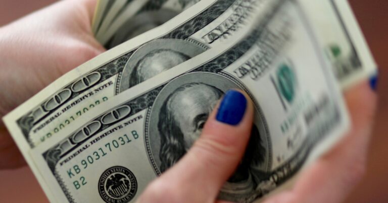 Dólar tarjeta hoy: a cuánto cotiza este viernes 18 de abril