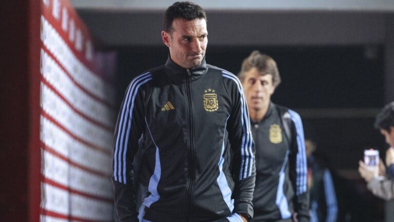 Los 11 de Lionel Scaloni para recibir a Colombia por las Eliminatorias
