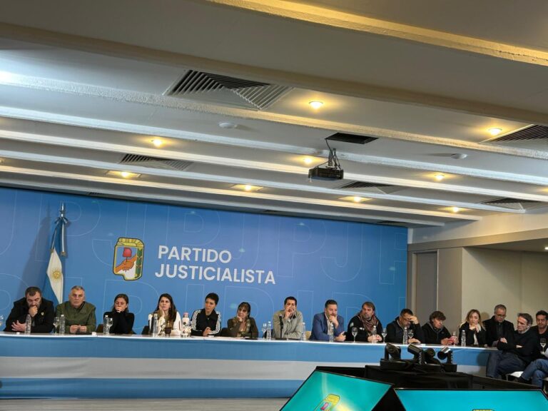 Qué propone el PTS contra la proscripción y la condena a Cristina Kirchner?