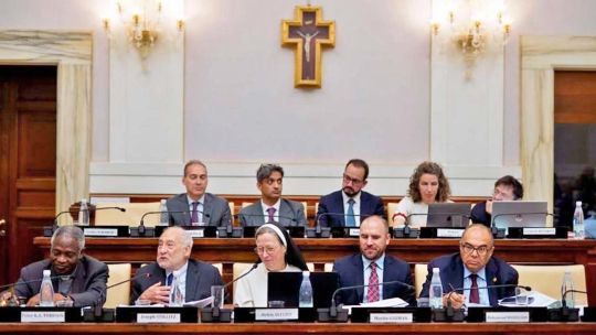 El Vaticano convoca a tomar acciones urgentes para resolver crisis de deuda