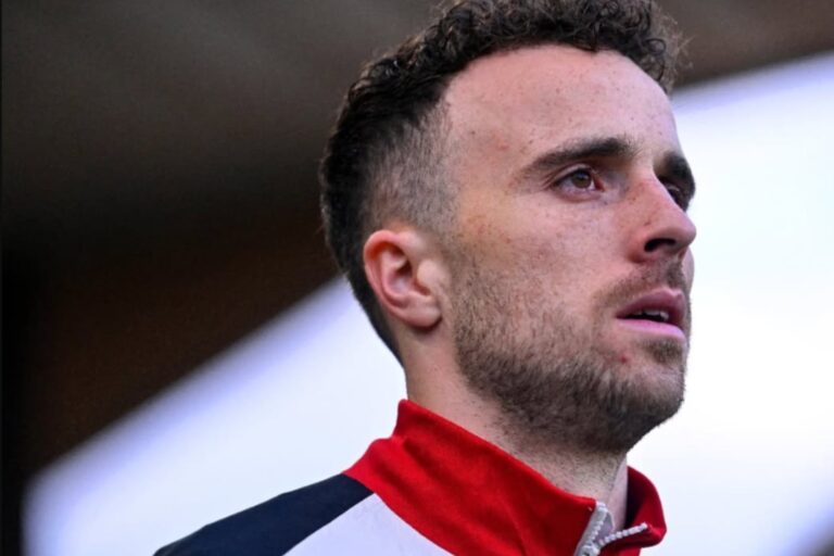 Cómo es el auto que manejaba Diogo Jota, el jugador del Liverpool que falleció junto a su hermano