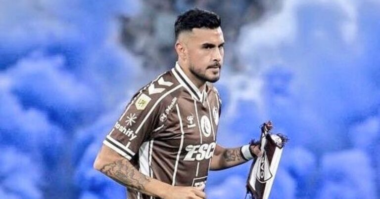 Nacho Vázquez con Olé: «Mi sueño es jugar en Racing, estamos hablando»