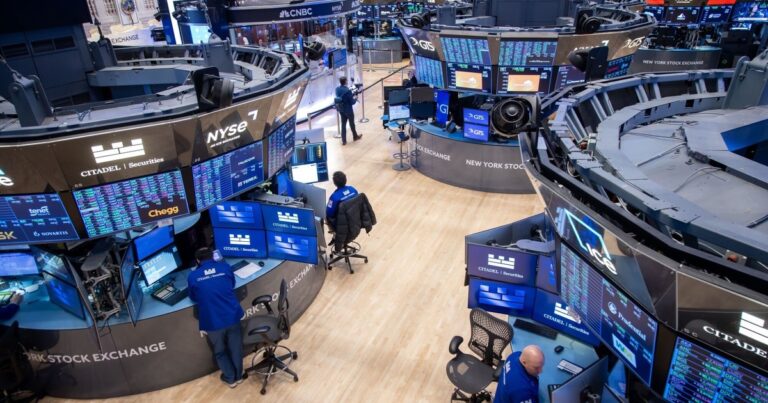 Respiro en el mercado financiero: suben los bonos tras la mejora en la nota de Argentina