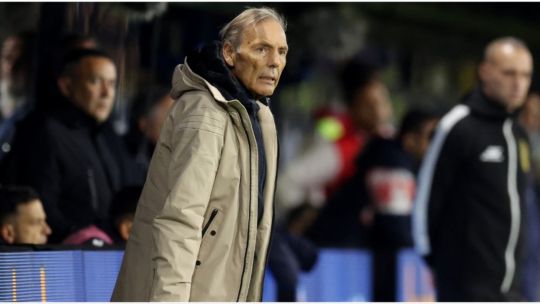 Russo no esquivó el análisis: cuestionó a la defensa, destacó el nivel de Paredes y fue contundente al hablar de Zeballos