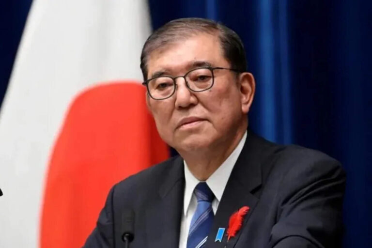 Por primera vez en 60 años el gobierno japonés se quedó sin mayoría propia