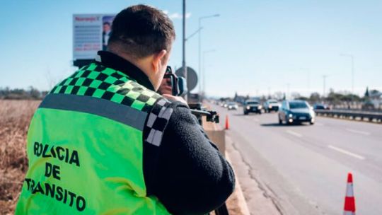 Multas por exceso de velocidad en Córdoba: registraron hasta 101 km/h en plena Costanera