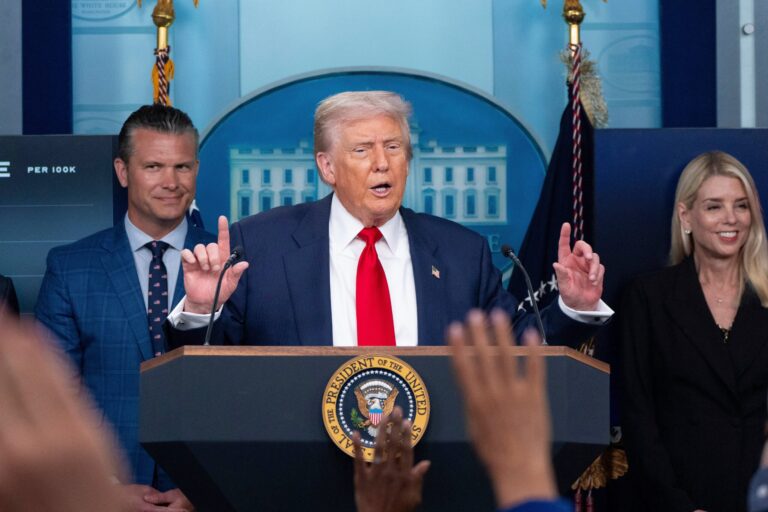Los multimillonarios de las criptomonedas que se apoderaron de la maquinaria política de Donald Trump