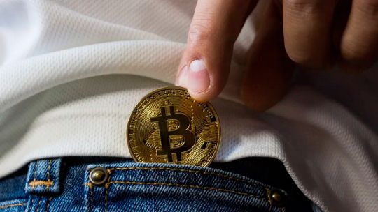 Qué lugar ocupan las criptomonedas en la economía digital Argentina? Entre innovación, desconfianza y oportunidades