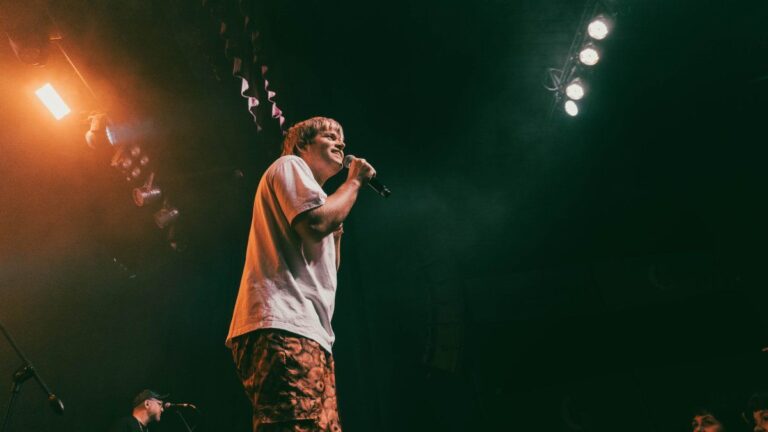 Benjamín Amadeo despide su disco «Salvando las distancias» con dos shows en el Teatro Gran Rex