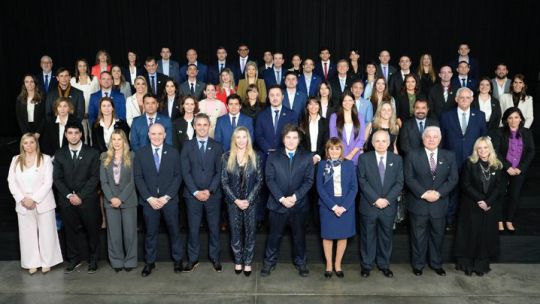 Javier Milei retoma la campaña en Junín en medio del escándalo por presuntas coimas en la ANDIS