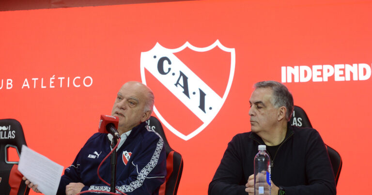 La estrategia de Grindetti, tras la violencia en cancha de Independiente: «Fue premeditado por la barra de la U de Chile» y «lo de sus dirigentes fue vergonzoso»