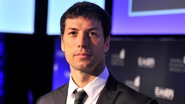 Domecq advirtió que la economía está «enferma» y que Milei «va banquineando» la curva