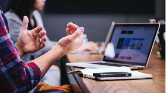 Los riesgos de la IA: 4 preguntas imprescindibles para un uso responsable