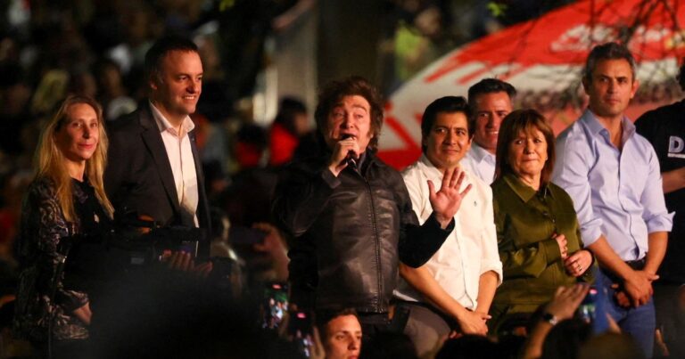 El Gobierno de Milei celebró la baja de la pobreza: «El populismo empobrece, siempre»