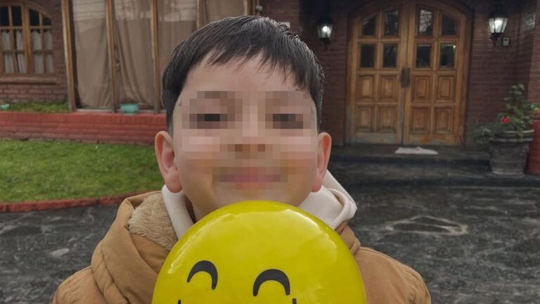 Operaron a Bastian por cuarta vez: sigue con pronóstico reservado