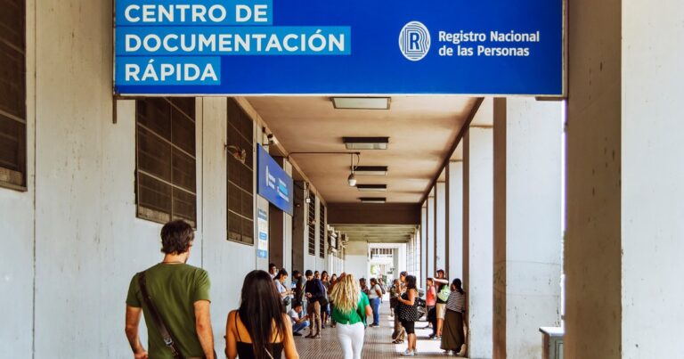 Nuevo DNI con chip: qué es la tecnología «sin contacto» y cómo validar tu identidad desde el celular